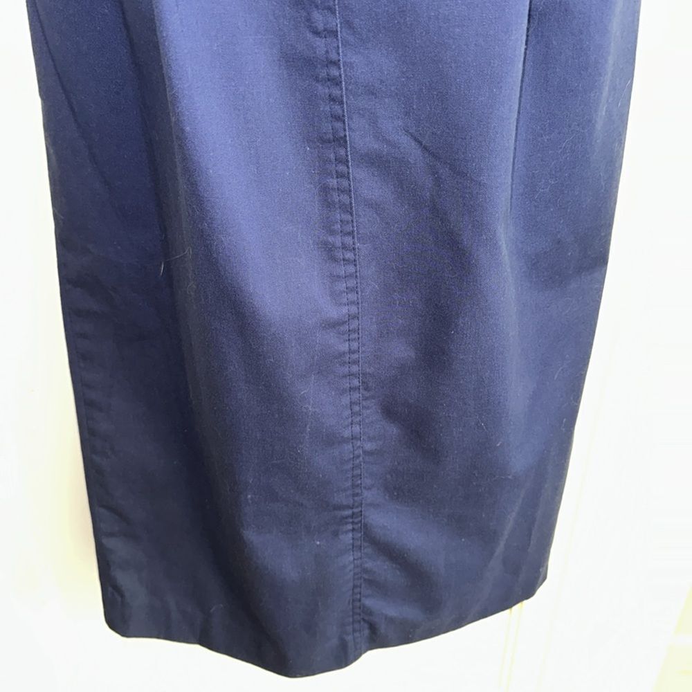 Vintage 80s Chaus Navy Blue Pleat Front Straight Midi Polyester/Cotton Skirt - Picture 4 of 8